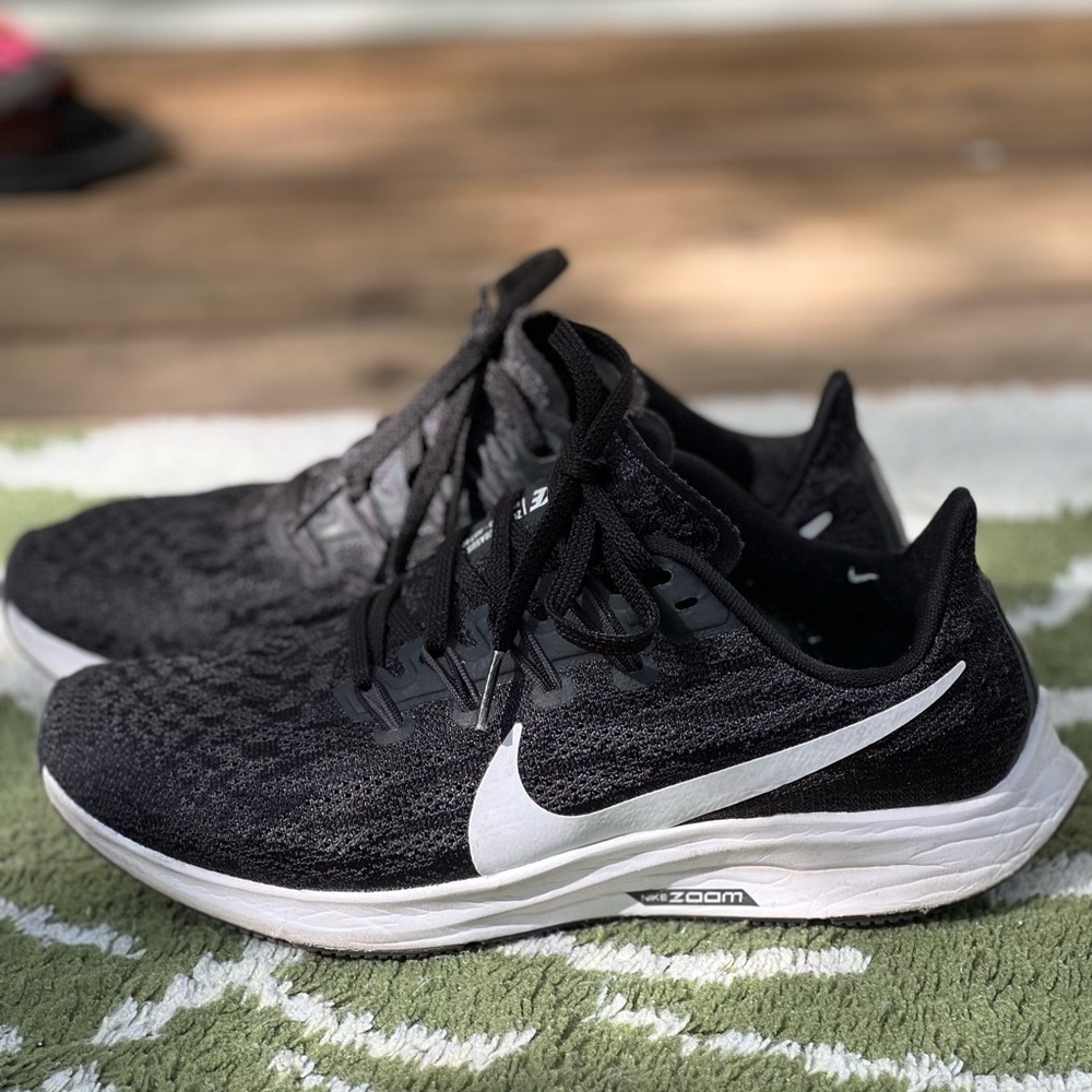 Nike Black Sneakers with Modern Design and Breathable Upper